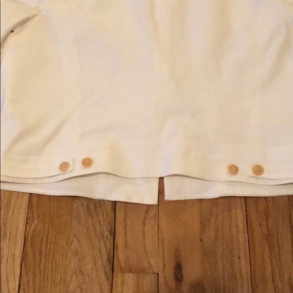 Beautiful Ann Taylor White Blazer - Picture 5 of 7